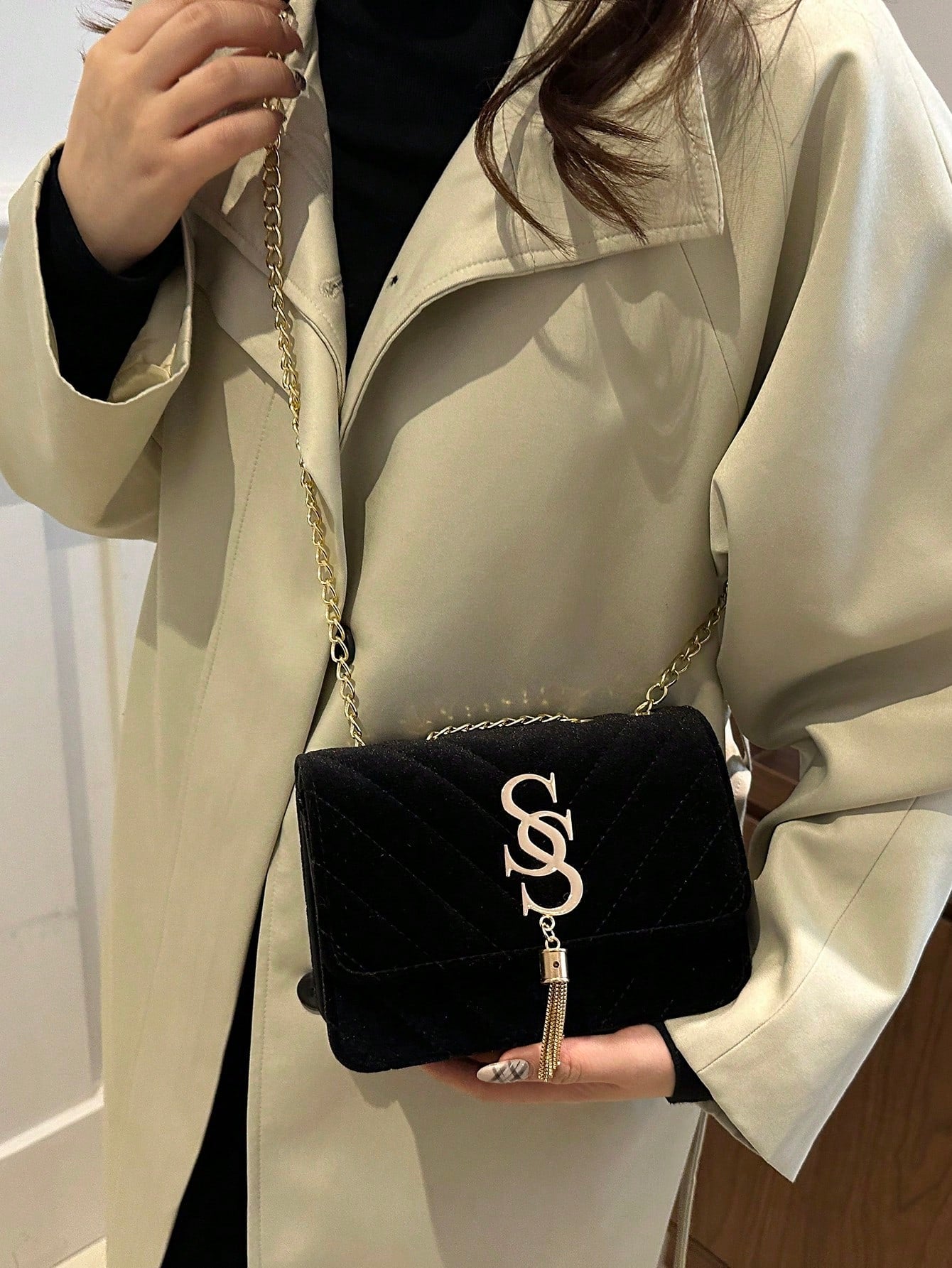 Women'S Fashion Solid Color PU Leather Quilted Shoulder Bag, Versatile Flap Banquet Evening Chain Crossbody Bag, New Casual Square Vacation Travel Mobile Phone Coin Purse, Daily Commuting Messenger Bags for White Collar and Student