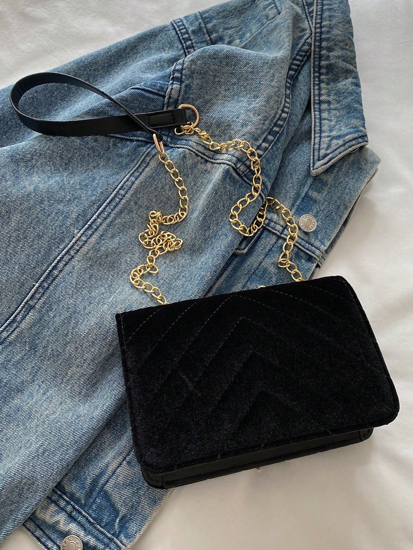Women'S Fashion Solid Color PU Leather Quilted Shoulder Bag, Versatile Flap Banquet Evening Chain Crossbody Bag, New Casual Square Vacation Travel Mobile Phone Coin Purse, Daily Commuting Messenger Bags for White Collar and Student