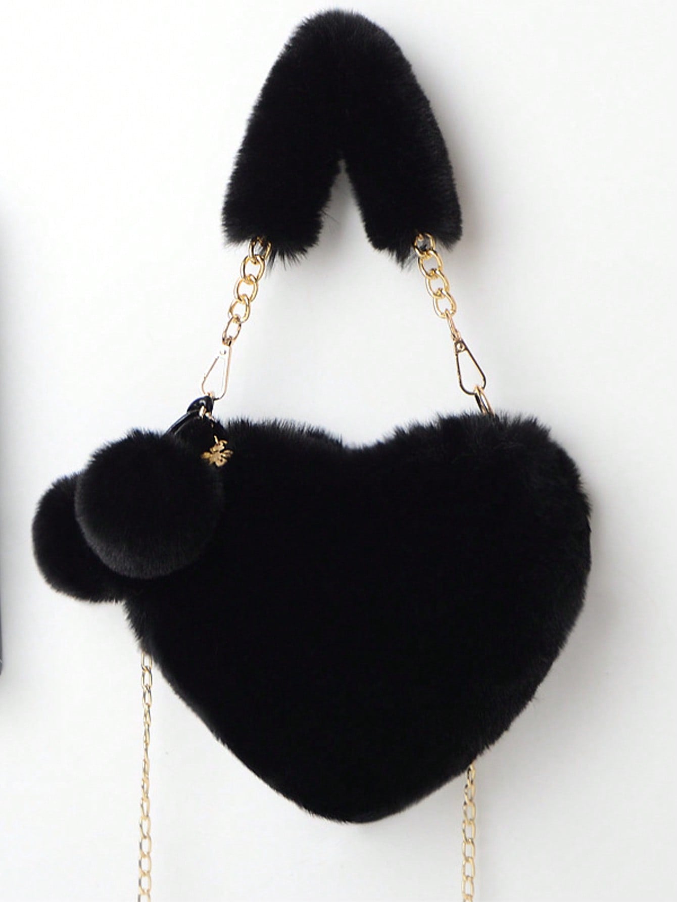 Furry Purse for Girls Heart Shaped Fluffy Handbag for Women Soft Small Shoulder Bag Clutch Purse with Metal Chain Strap, Perfect Best Funny Novelty & Gag Gifts, New Autumn and Winter Women Bag, Best Fall Purse, Perfect Valentine'S Day Gift for Her, Best Valentine'S Gift Choice Ever Valentines, Heart Purse, Perfectly Match with Valentine Day Dress, Perfectly Matching with Fall Outfits Women, New Arrvial Fur Bag for Women